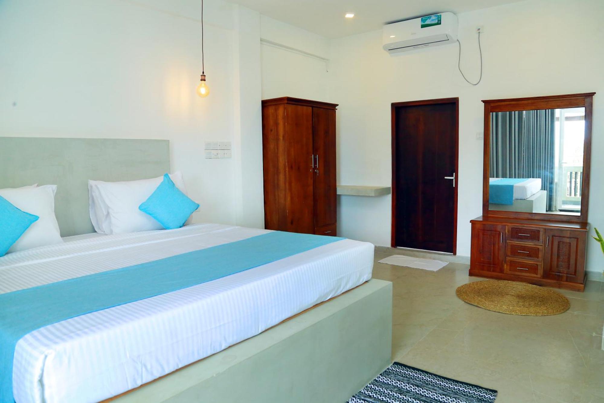 Hotel Cocos Midigama East Esterno foto