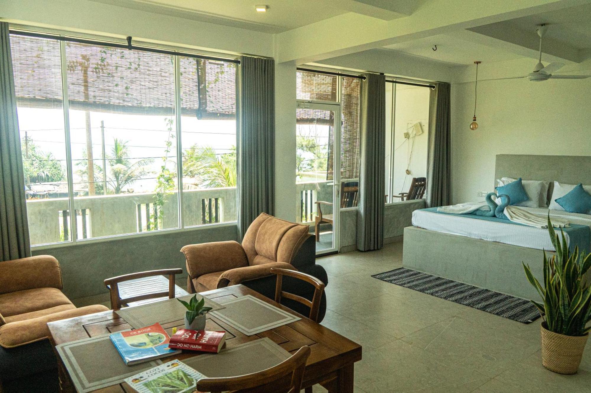 Hotel Cocos Midigama East Esterno foto